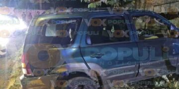 Joven choca su camioneta contra una barda en Tampico, Tamaulipas