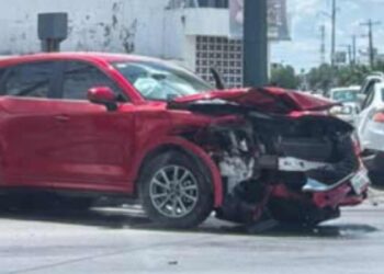 Joven conductor provoca fuerte choque en Matamoros, Tamaulipas