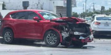 Joven conductor provoca fuerte choque en Matamoros, Tamaulipas