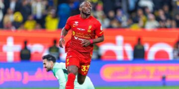 Julián Quiñones renueva con Al-Qadisiya hasta 2029 tras histórico torneo