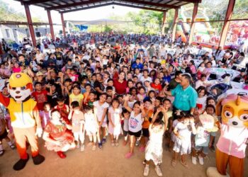 Katalyna Méndez encabeza celebración por el Día del Niño en Ciudad Victoria, Tamaulipas