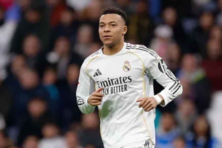 Kylian Mbappé responde a las críticas sobre su viaje romántico a Italia con Ester Expósito