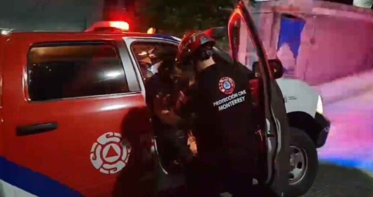 Localizan con vida a adulta mayor tras extraviarse en el Cerro del Topo Chico en Monterrey, NL