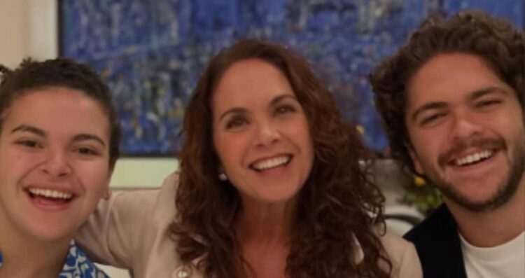 Lucero comparte emotivo mensaje por el Día de las Madres
