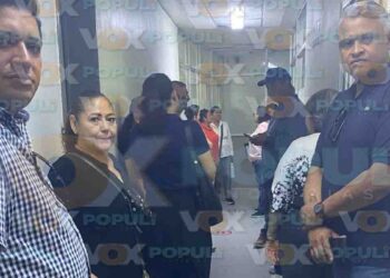 Maestros protestan por fallas médicas en ISSSTE en Reynosa, Tamaulipas