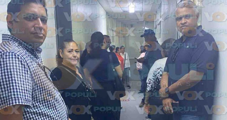 Maestros protestan por fallas médicas en ISSSTE en Reynosa, Tamaulipas