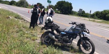 motociclista arrollado tráiler Victoria