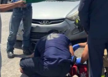 mujer Nuevo Laredo conductora
