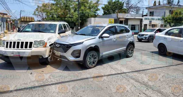 Olvida realizar alto y protagoniza choque en Ciudad Victoria, Tamaulipas
