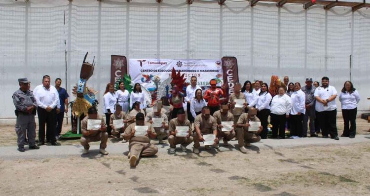 Participan CEDES Matamoros y Altamira en convocatoria nacional de elaboración de alebrijes mundialistas