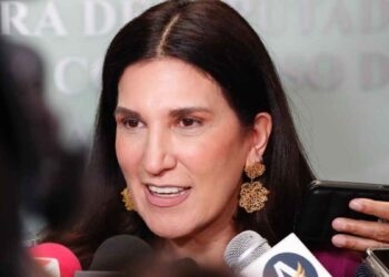 Kenia López iniciativa judicial