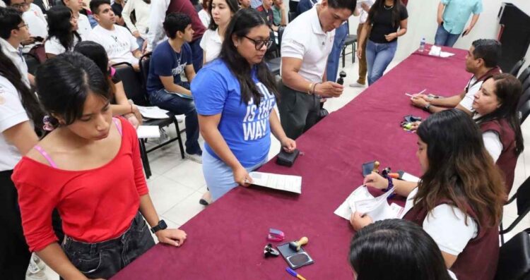 Jóvenes Escribiendo el Futuro Altamira