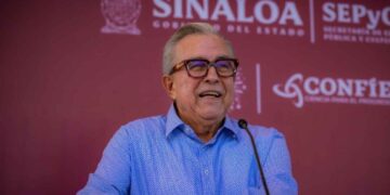 Rocha Moya, gobernador con licencia de Sinaloa, comparece ante FGR tras señalamientos de Estados Unidos