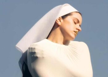 Rosalía despierta rumores sobre posible documental en Netflix