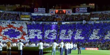 Sangre Azul sorprende con mosaico