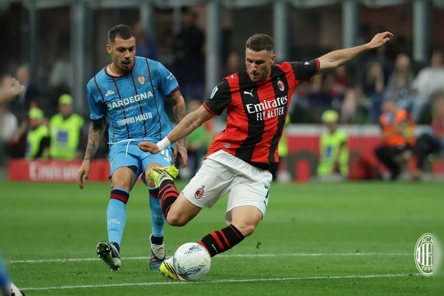 Santiago Giménez futuro Milan