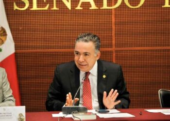 Enrique Inzunza ausentarse Permanente