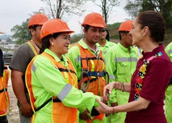 Sheinbaum supervisa avances en carretera Macuspana-Escárcega de Tabasco