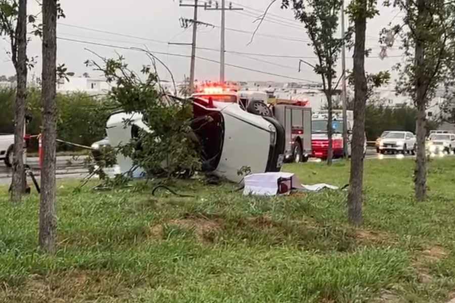 Trágico accidente automovilístico deja sin vida a una mujer en Apodaca, NL