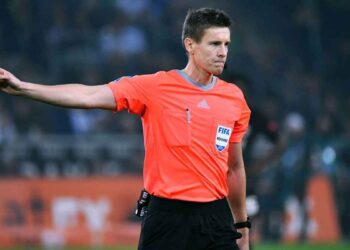 UEFA confirma a los árbitros para las finales de Champions, Europa y Conference League