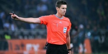 UEFA confirma a los árbitros para las finales de Champions, Europa y Conference League