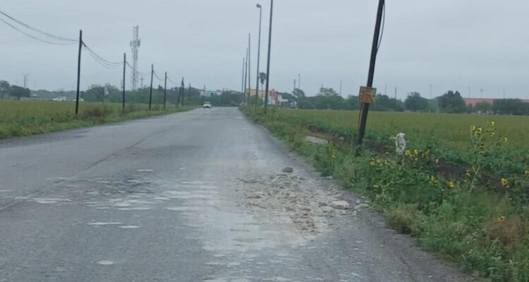 baches en libramiento Emilio Portes