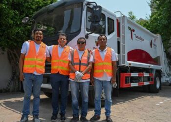 Camión recolector de basura en Ciudad Victoria