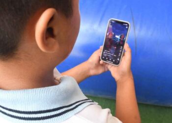 registro de celular menores