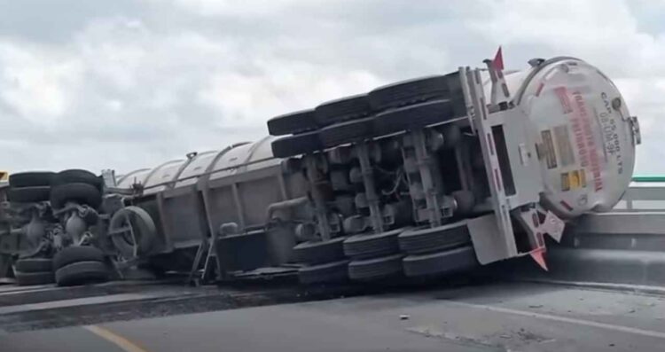 Accidente de camión Apodaca