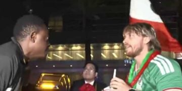 Aldo De Nigris y Abelito causan enojo de equipo de Sudáfrica tras serenata en CDMX