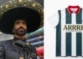 Alejandro Fernández se sumó al ambiente mundialista con una una playera especial dirigida a los aficionados de México.