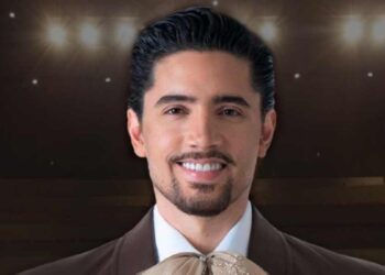 Alex Fernández llegará al Teatro Metropólitan con nuevas canciones y mariachi