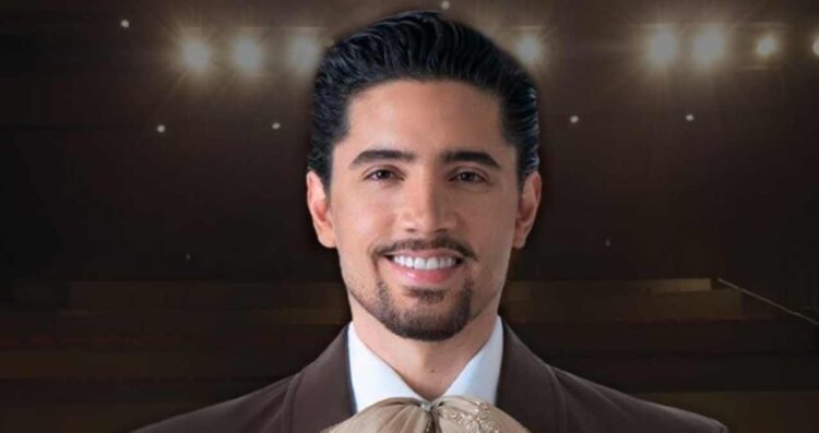 Alex Fernández llegará al Teatro Metropólitan con nuevas canciones y mariachi