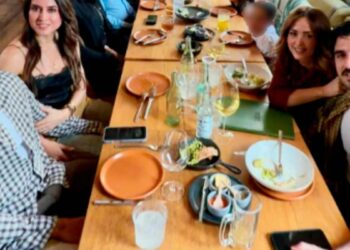 Andrea Legarreta y Erik Rubín celebran en familia junto a sus nuevas parejas