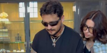 Ángela Aguilar recibe críticas tras aparecer junto a Christian Nodal