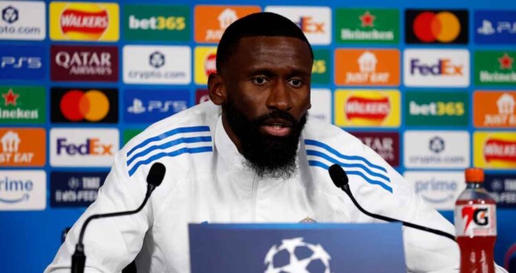 Antonio Rüdiger renueva su contrato con el Real Madrid hasta 2027