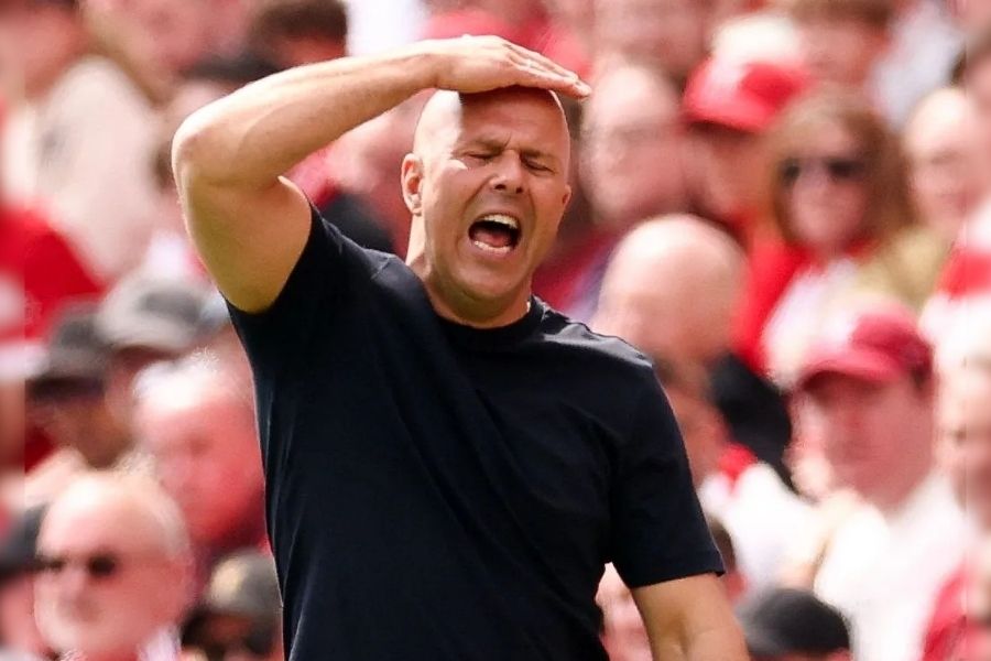 Arne Slot se va Liverpool