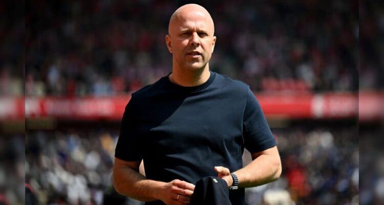 Arne Slot se va Liverpool