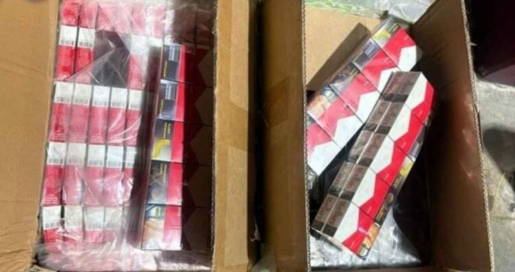 Aseguran 60 mil cajetillas de cigarrillos falsos en el AICM de la Ciudad de México