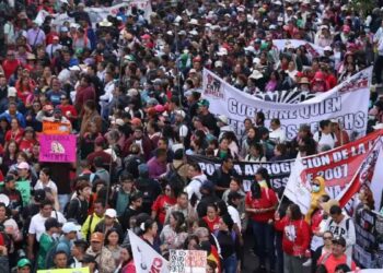CNTE niega deserción y anuncia nuevas protestas en casetas