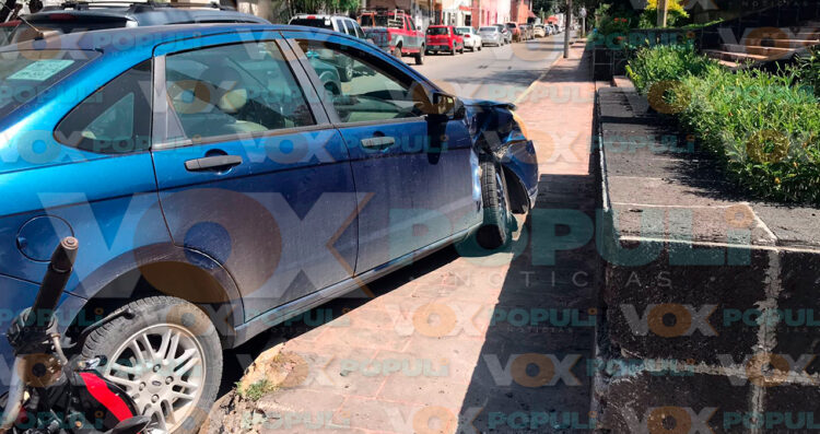 Conductor omite alto y provoca aparatoso choque en Ciudad Victoria, Tamaulipas