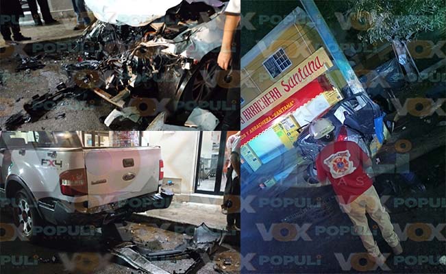 Conductor queda atrapado en su auto tras fuerte choque en bulevar Portes Gil en Tampico, Tamaulipas