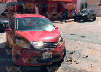 Conductor se pasa alto y provoca fuerte choque en Cd. Victoria, Tamaulipas
