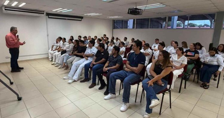 Consolida la UAT alianza para colocar a profesionales de Enfermería en hospitales de Texas