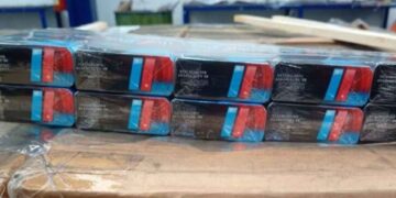 Decomisan más de un millón de cigarrillos ilegales en AICM de Ciudad de México