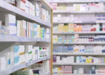 Etiquetado en medicamentos del sector salud busca frenar robos y reventa, asegura Sheinbaum