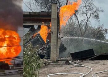 Explosión de 4 autotanques de gas en Puebla provoca la evacuación de hospitales, escuelas y viviendas
