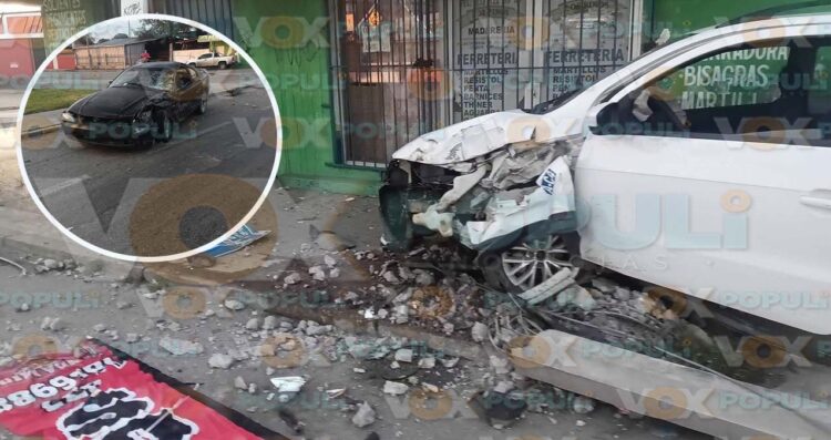 Fuerte choque múltiple en la carretera Tampico-Mante deja tres vehículos dañados