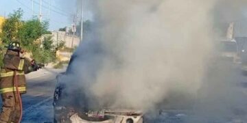 camioneta incendio Carretera Aeropuerto