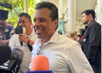 Gattás Báez anuncia programa emergente de bacheo en Ciudad Victoria, Tamaulipas